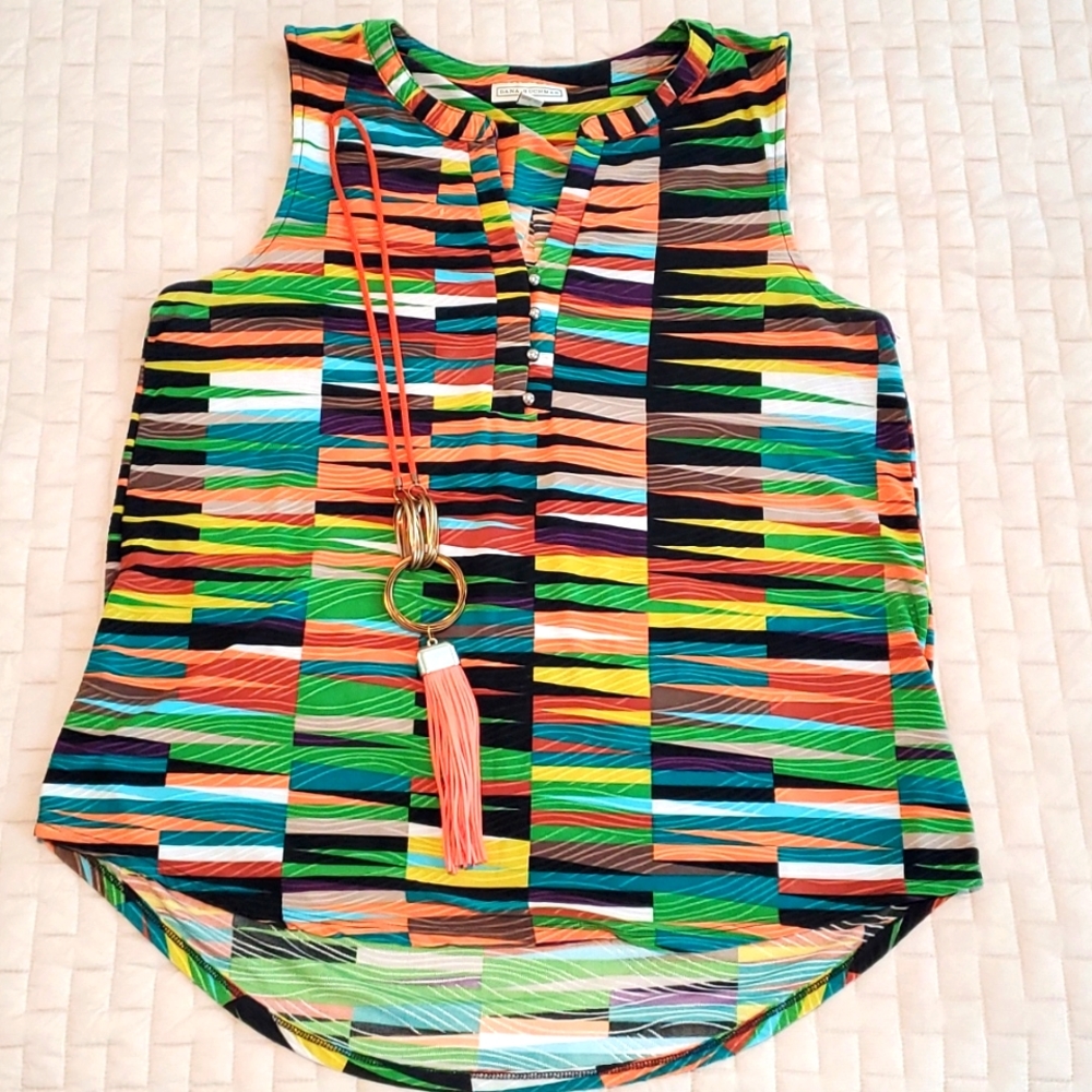 EUC Dana Buchman top